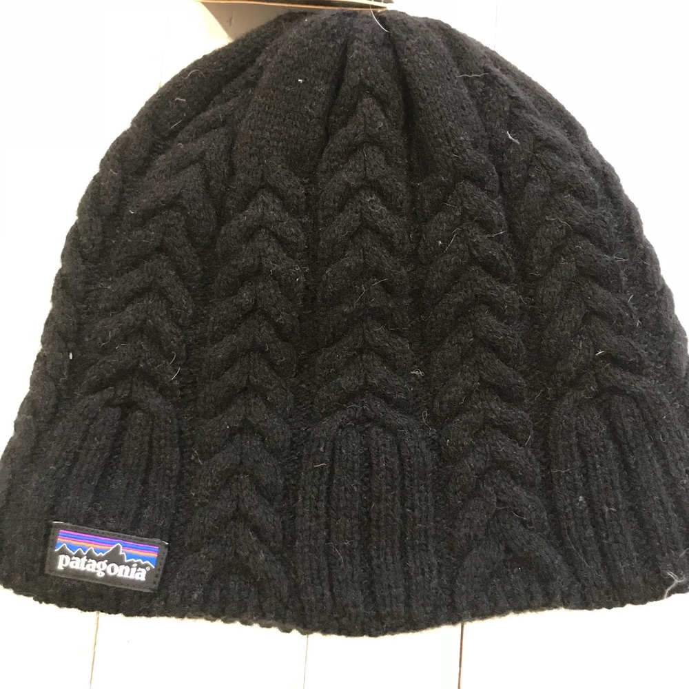 NWT!! PATAGONIA WOMEN’S KNIT BEANIE